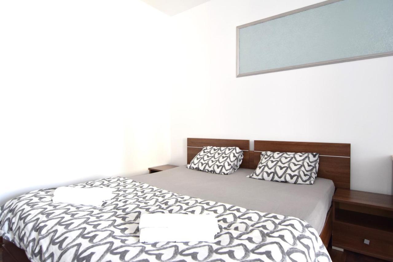 Resedinta Luterana Apartment Bucureşti Exterior foto